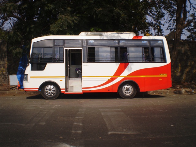 20 seater ac mini coach for hire in mumbai