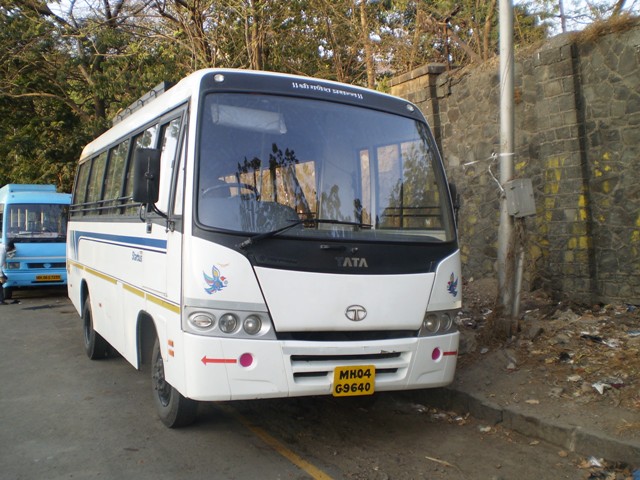 25 seater mini bus on hire in mumbai